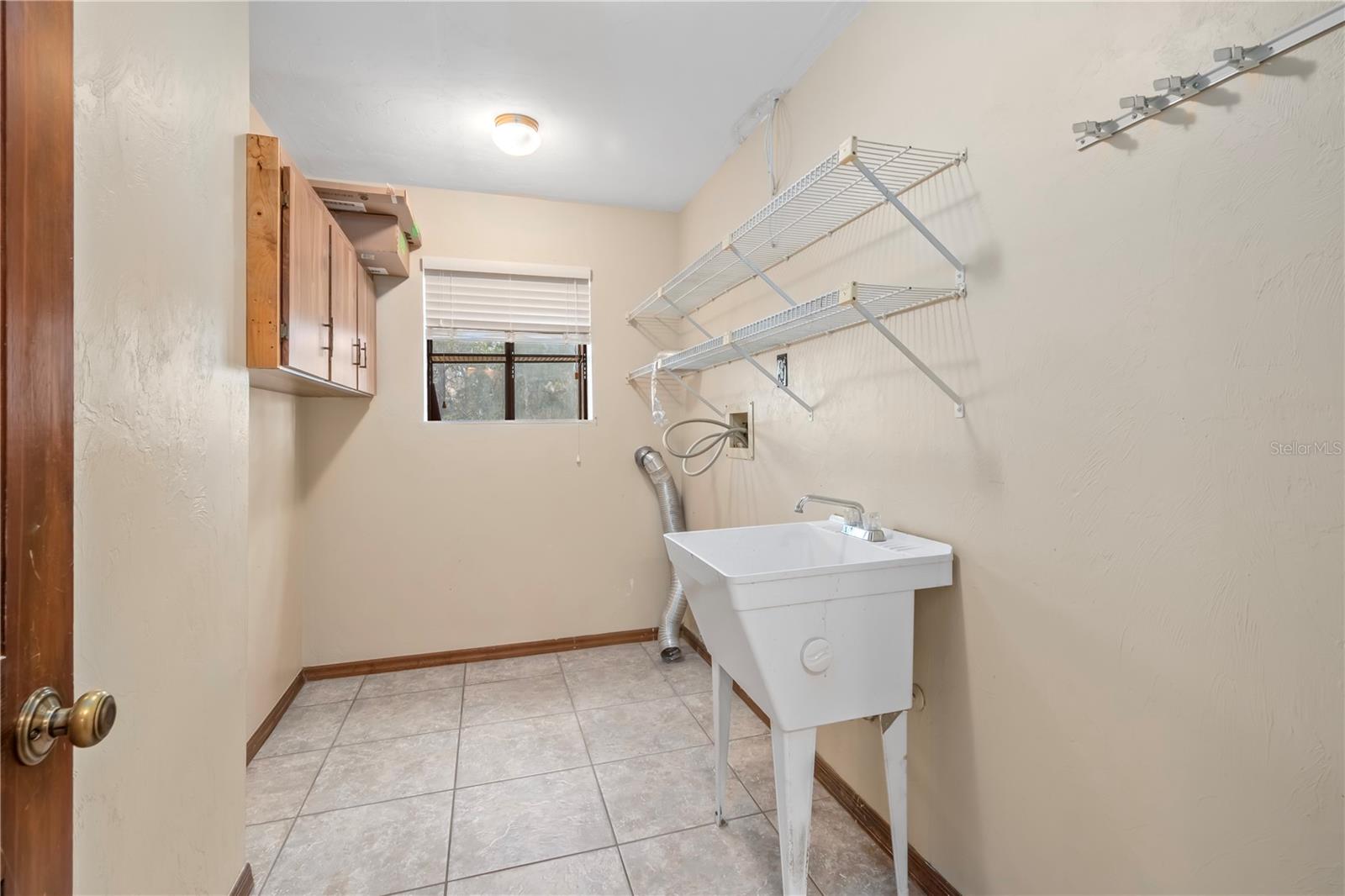 Image 42 of 86 For 2902 Marion County Road