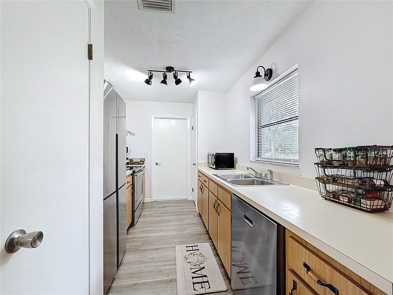 Image 16 of 53 For 11859 Highway 328