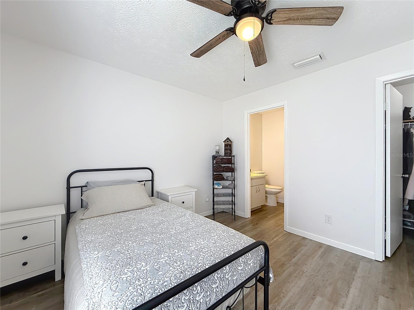 Image 28 of 53 For 11859 Highway 328