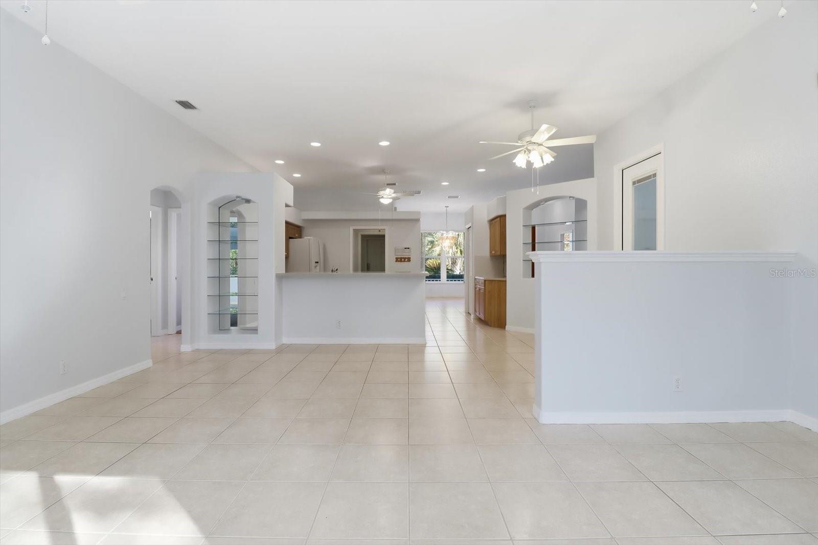 Image 15 of 42 For 7 Boston Ivy Court