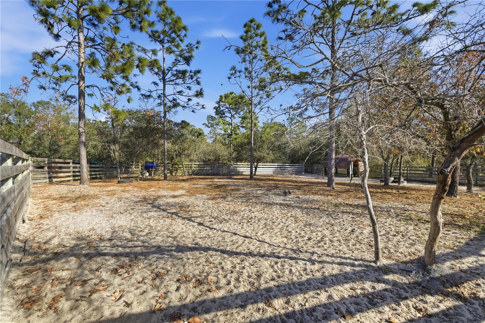 Image 38 of 40 For 5693 Woodlawn Street