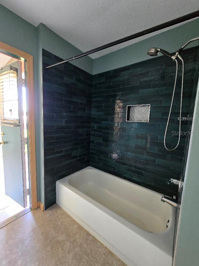 Image 21 of 95 For 6584 64th Avenue