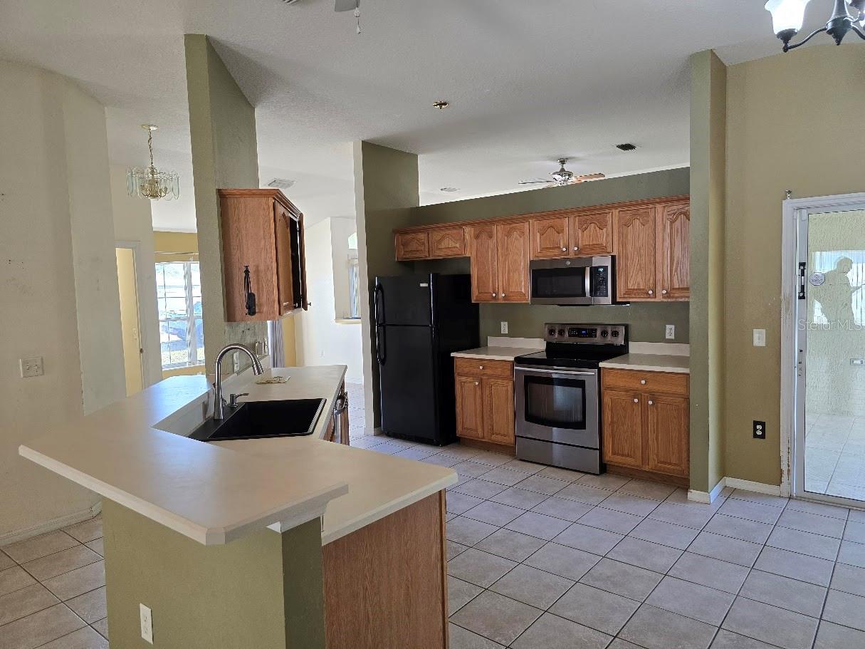 Image 29 of 95 For 6584 64th Avenue