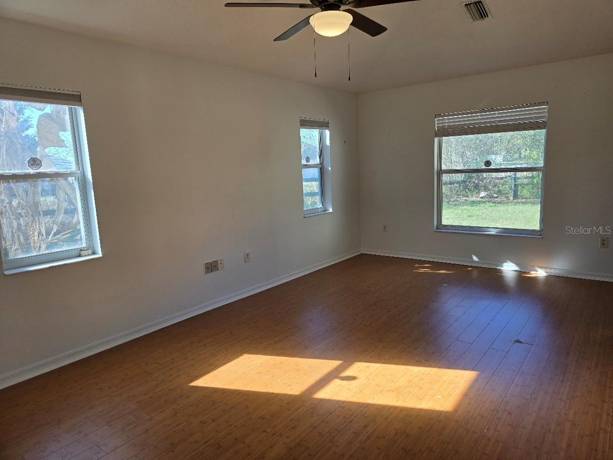 Image 60 of 95 For 6584 64th Avenue