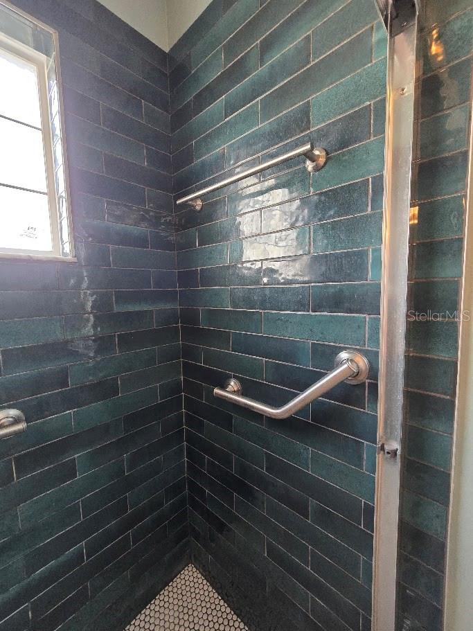 Image 68 of 95 For 6584 64th Avenue