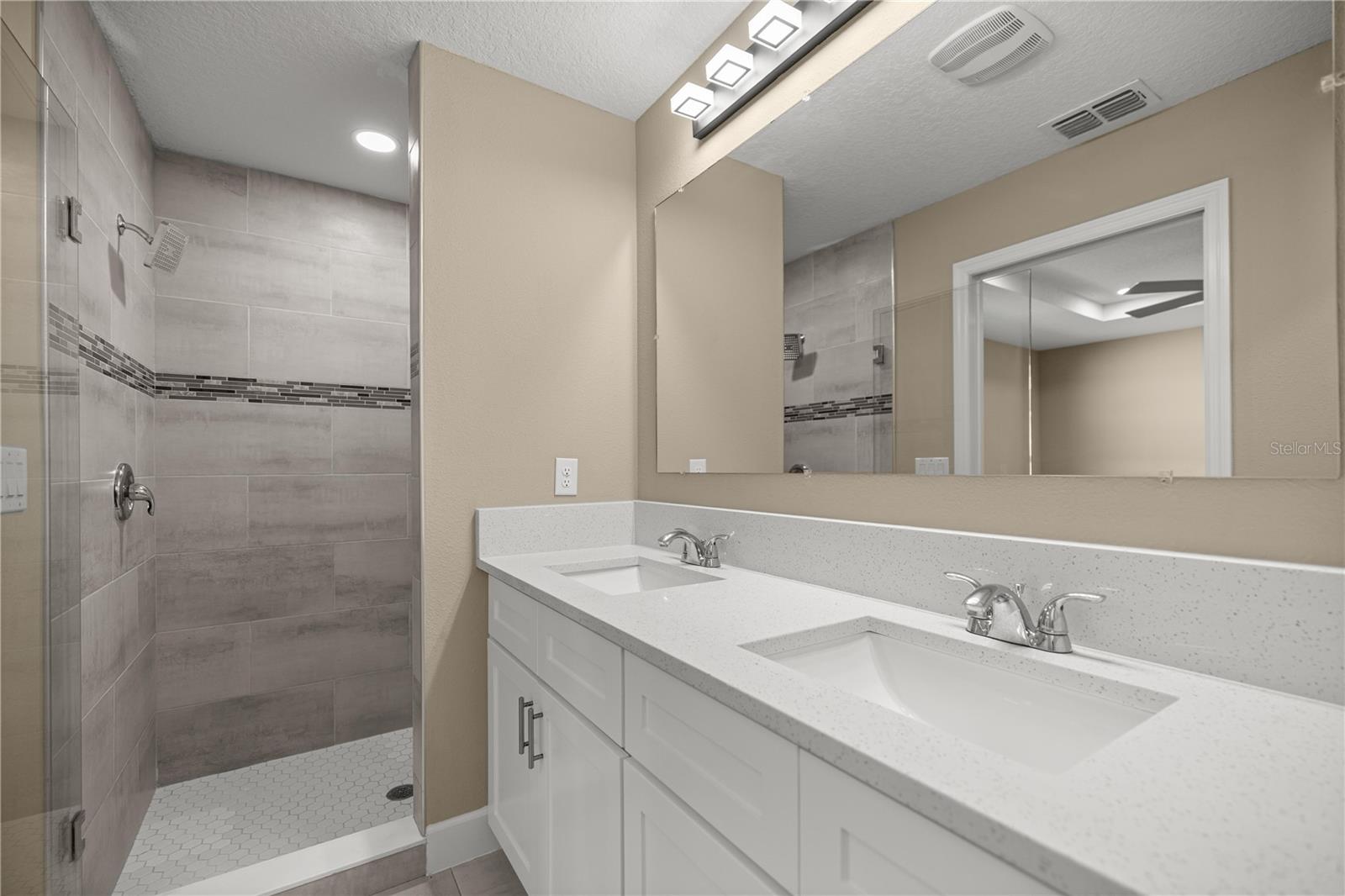 Image 22 of 32 For 12890 42nd Court