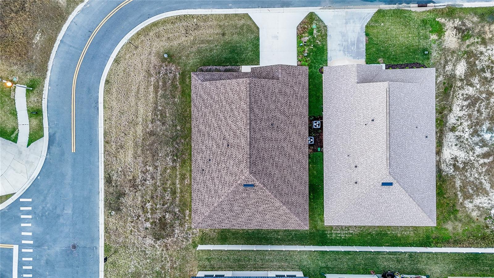 Image 26 of 27 For 4720 25th Loop