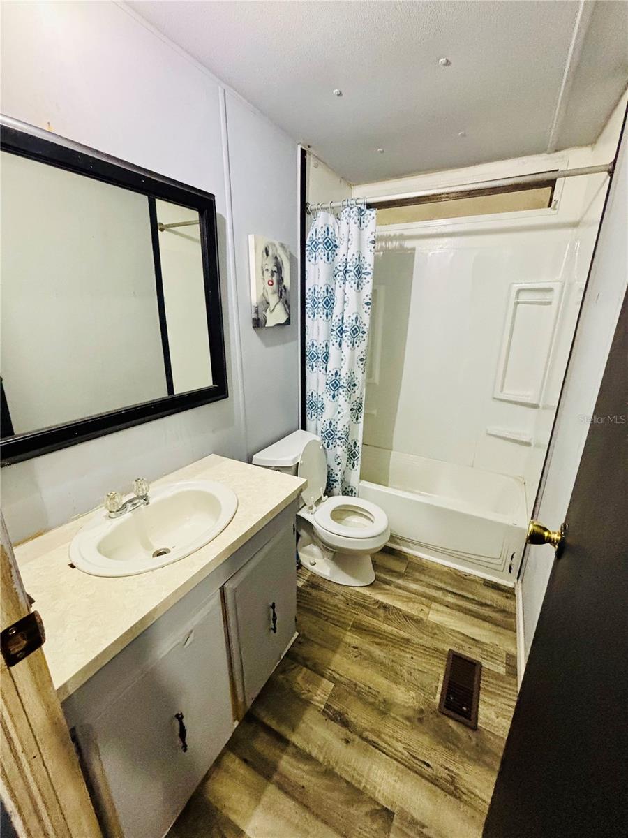 Image 11 of 12 For 3798 Ne 60th Court