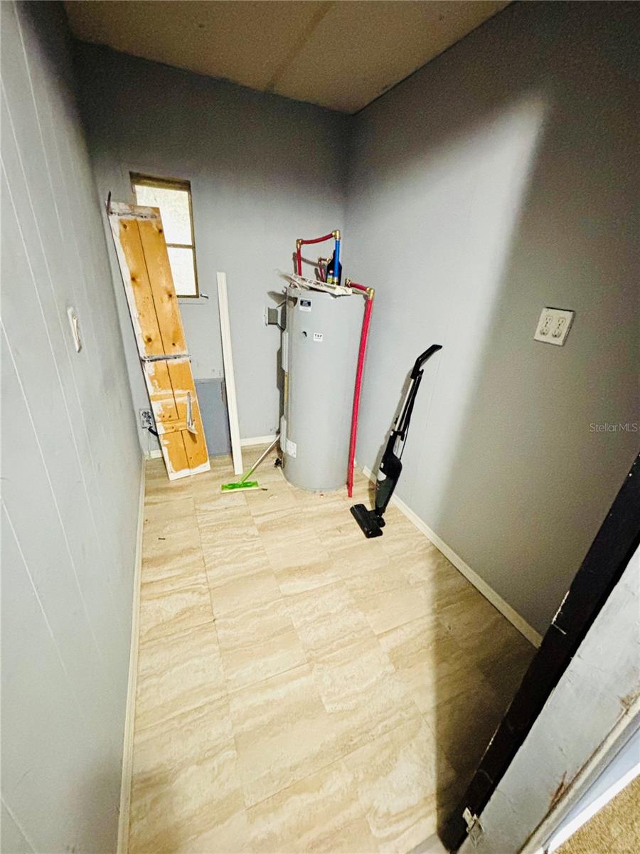 Image 12 of 12 For 3798 Ne 60th Court