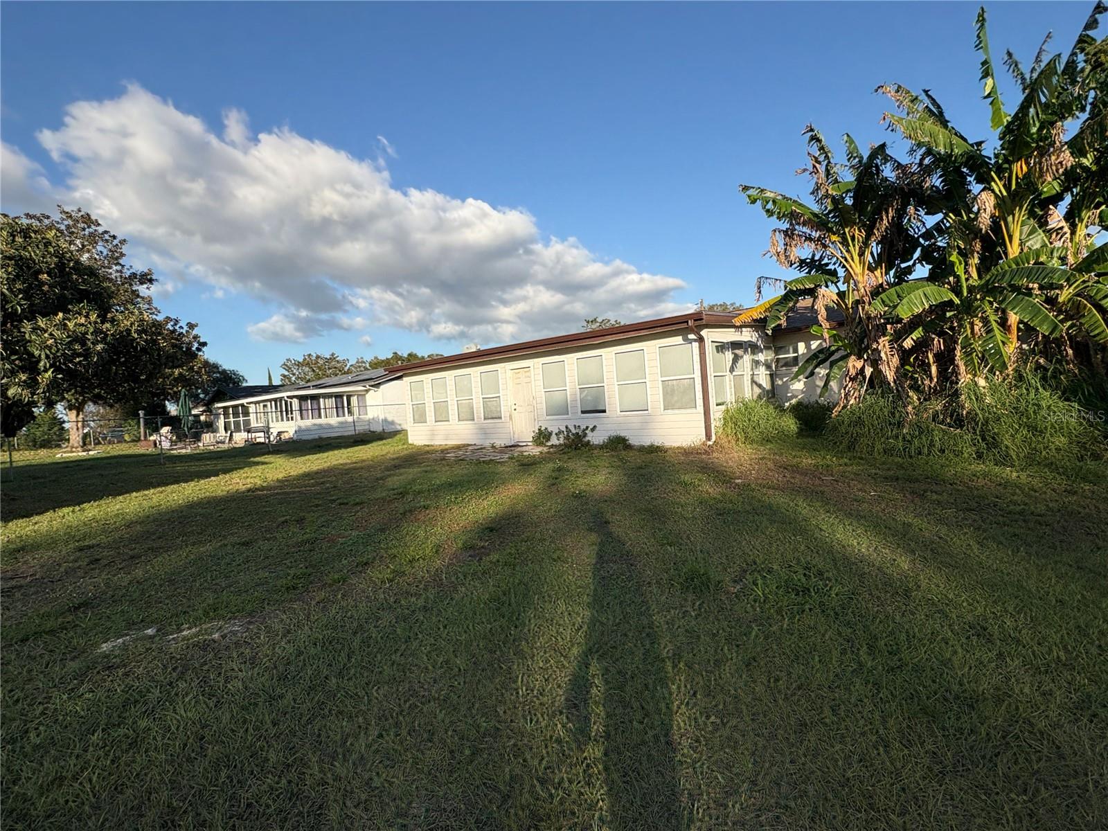 Image 18 of 19 For 626 Third Avenue