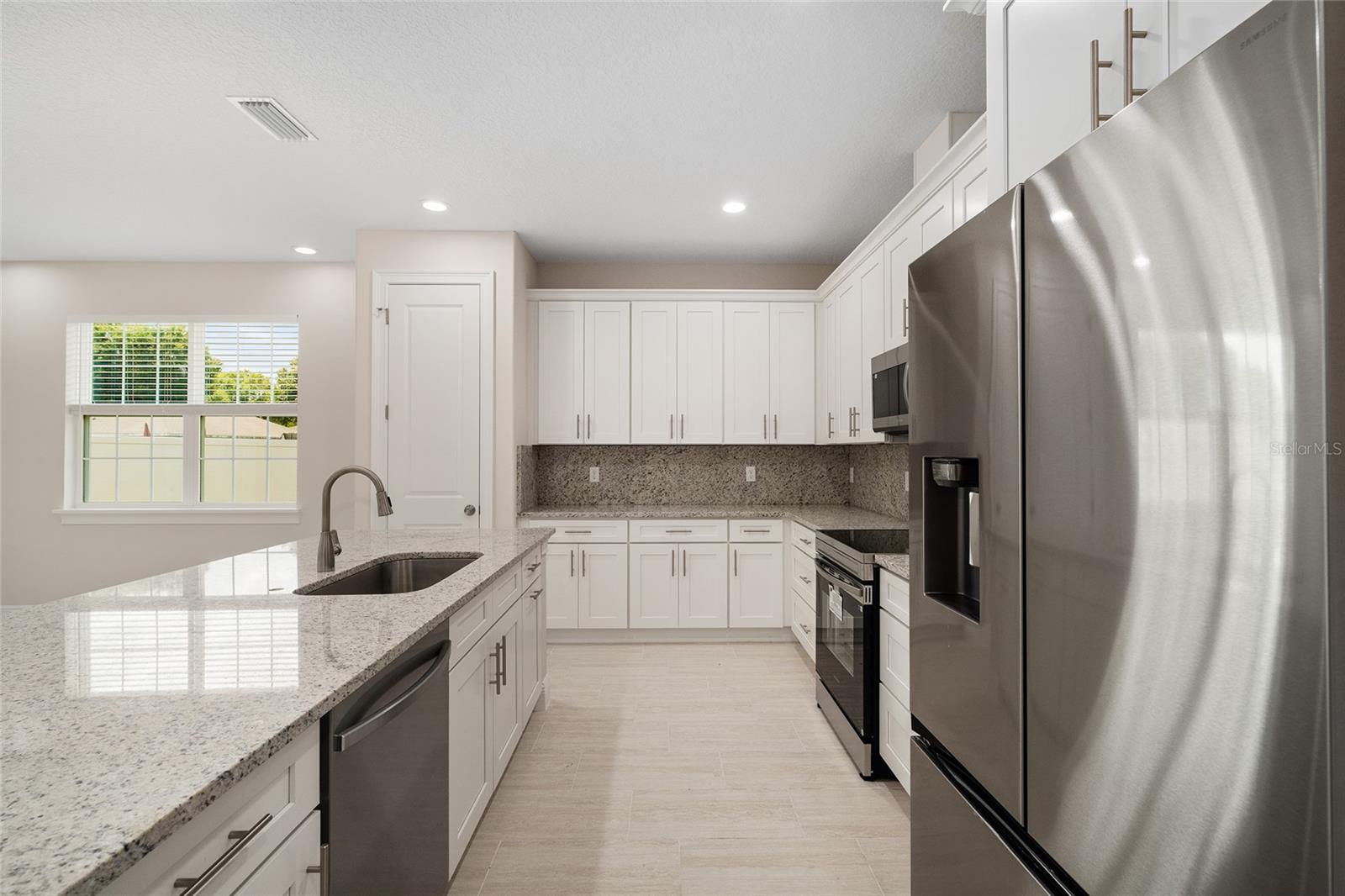 Image 12 of 39 For 3736 137th Lane