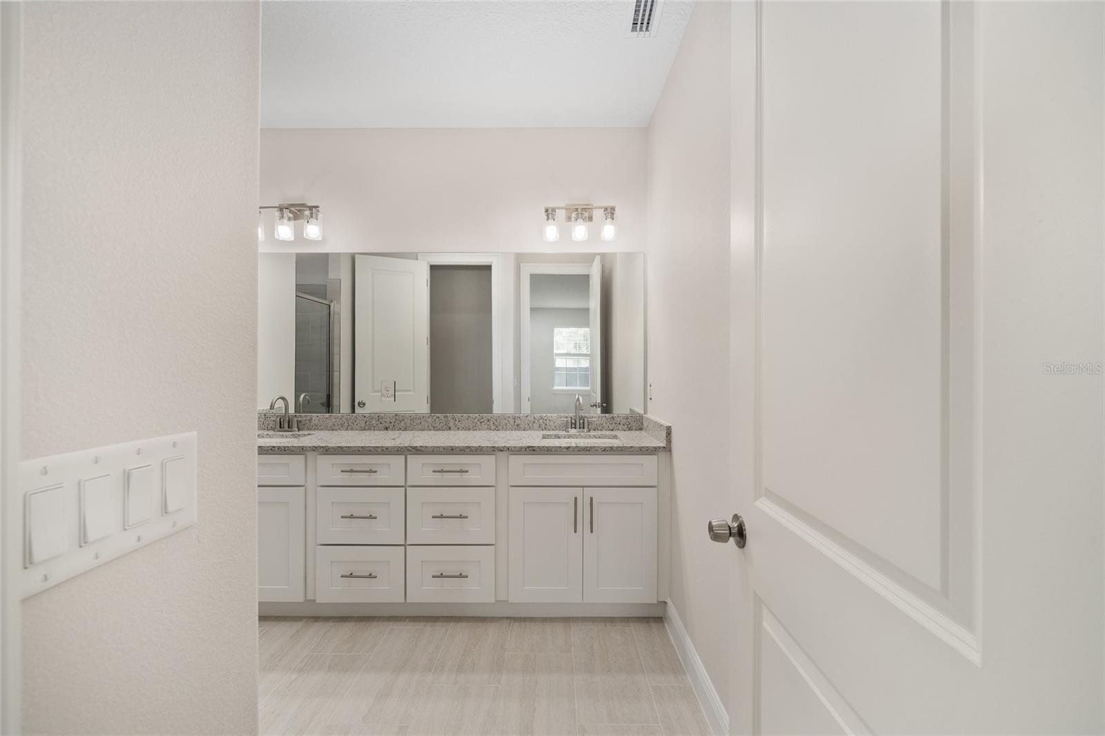 Image 17 of 39 For 3736 137th Lane