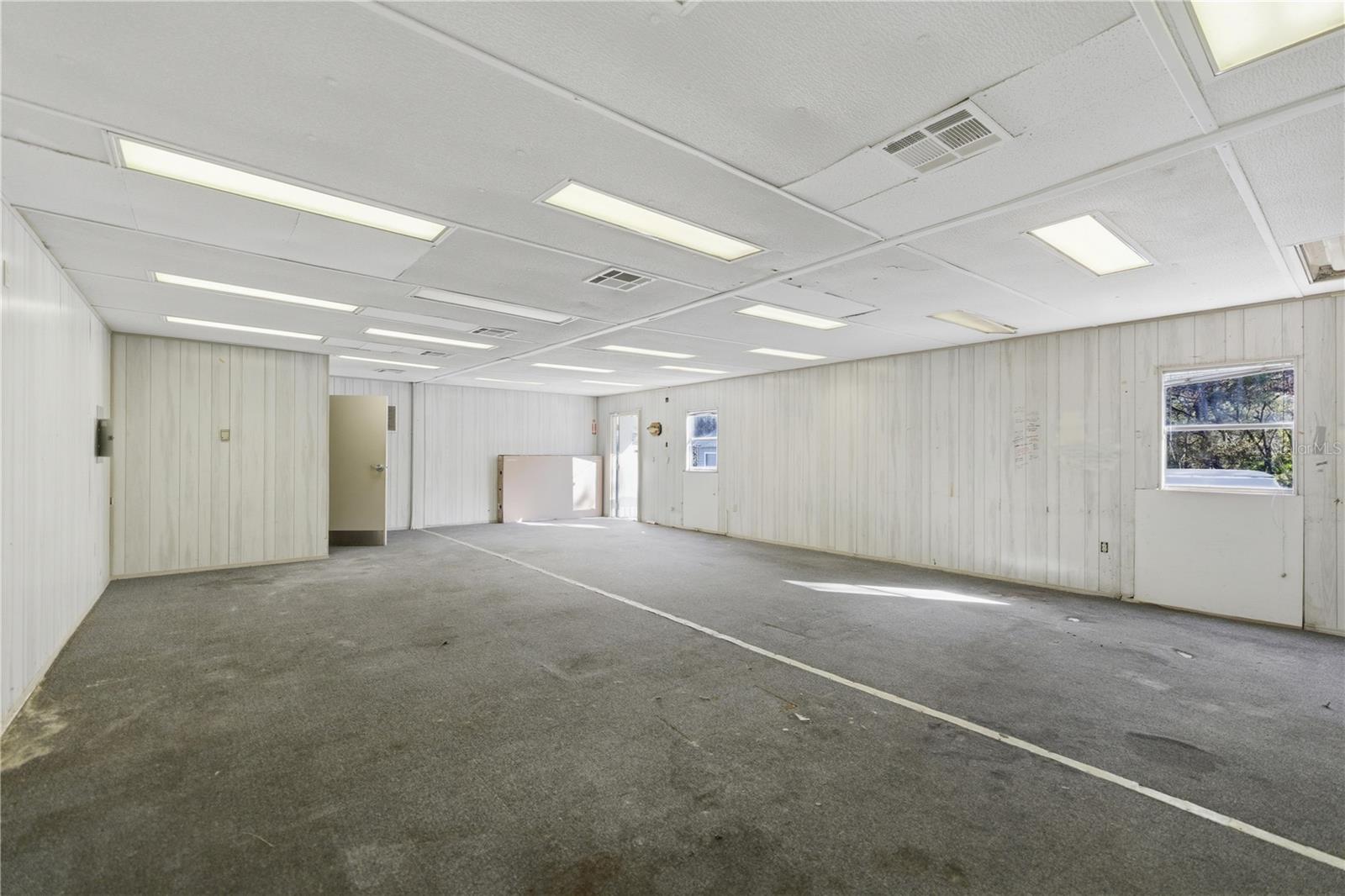 Image 27 of 35 For 11921 169th Avenue Road