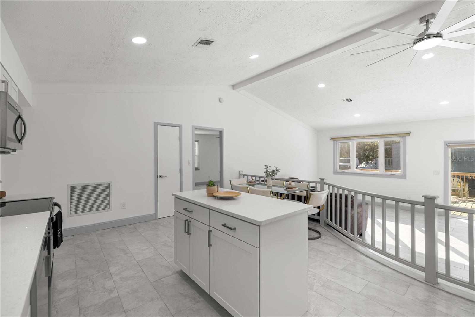 Image 9 of 35 For 11921 169th Avenue Road