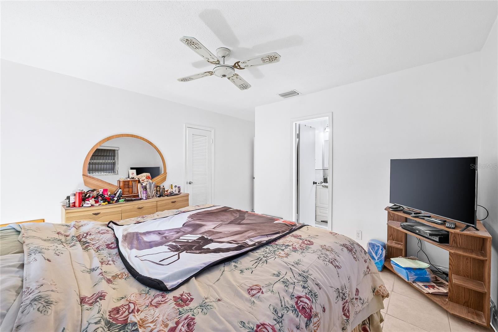 Image 18 of 46 For 7011 58th Court