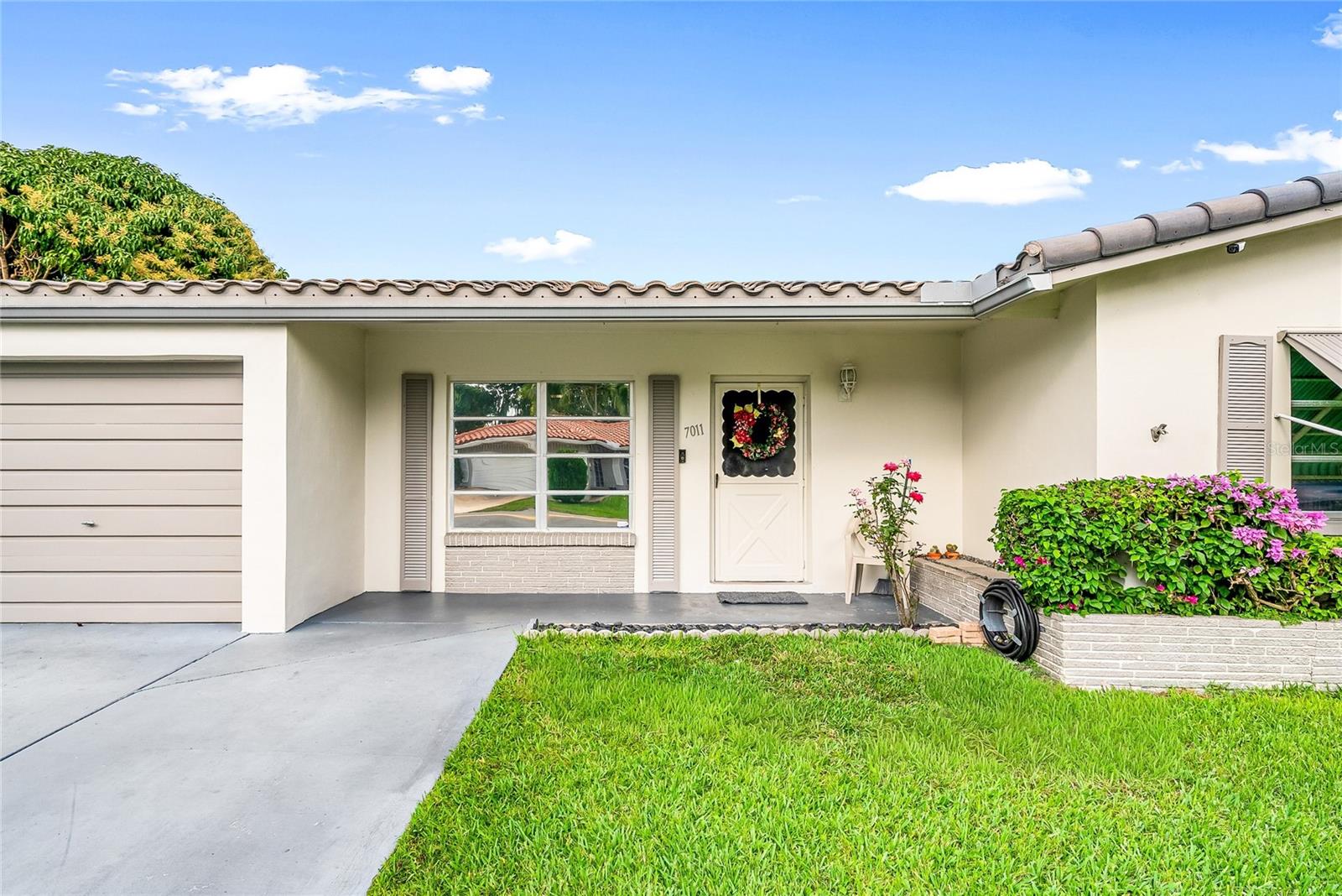 Image 4 of 46 For 7011 58th Court