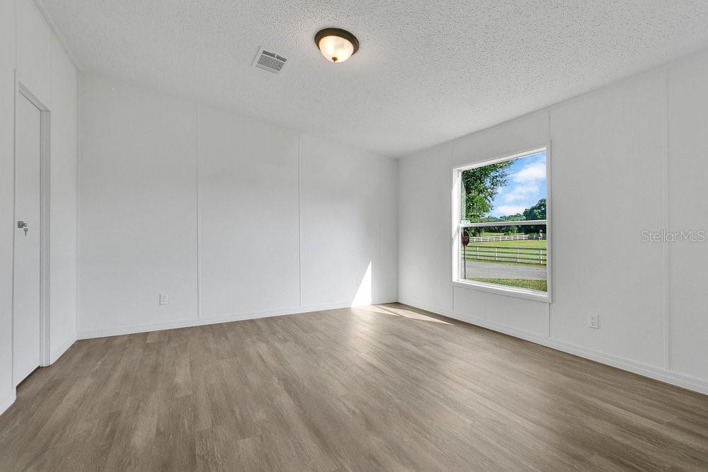 Image 18 of 33 For 1425 83rd Place