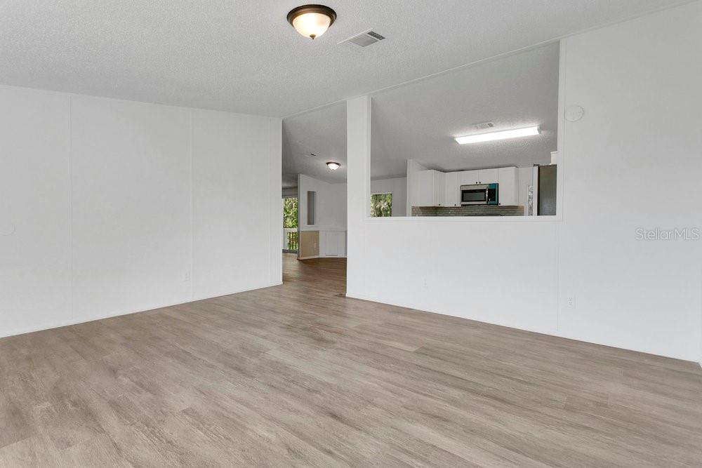 Image 5 of 33 For 1425 83rd Place