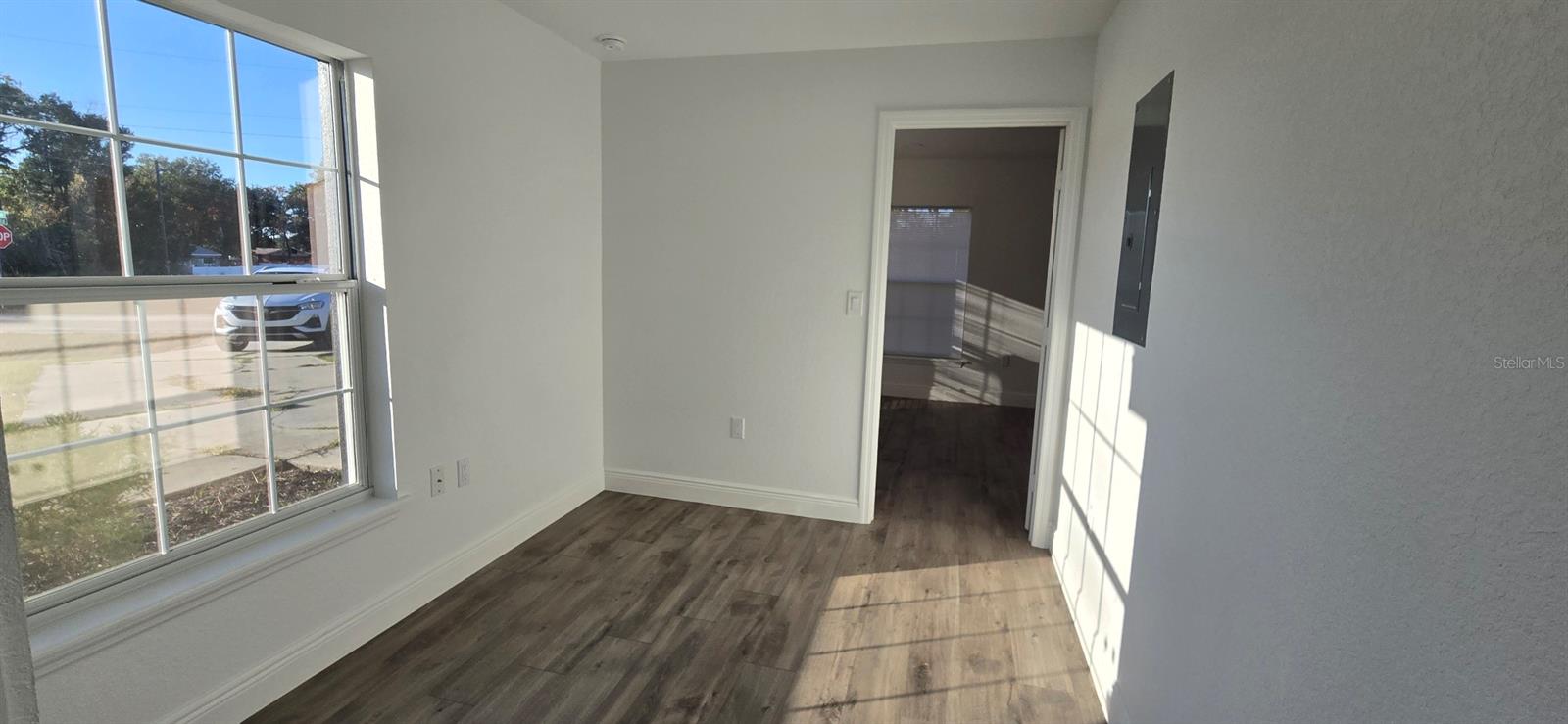 Image 10 of 15 For 2 Pine Terrace Way