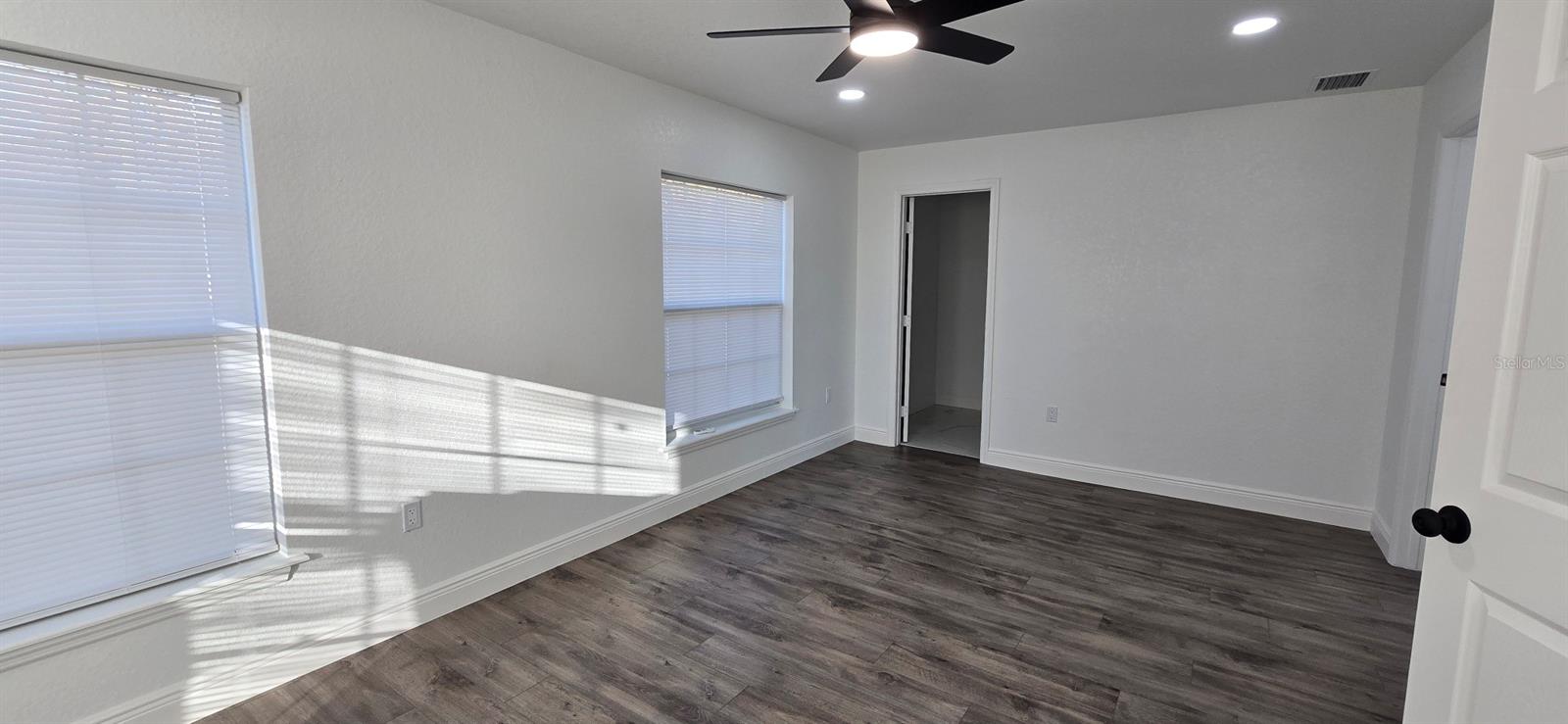 Image 11 of 15 For 2 Pine Terrace Way