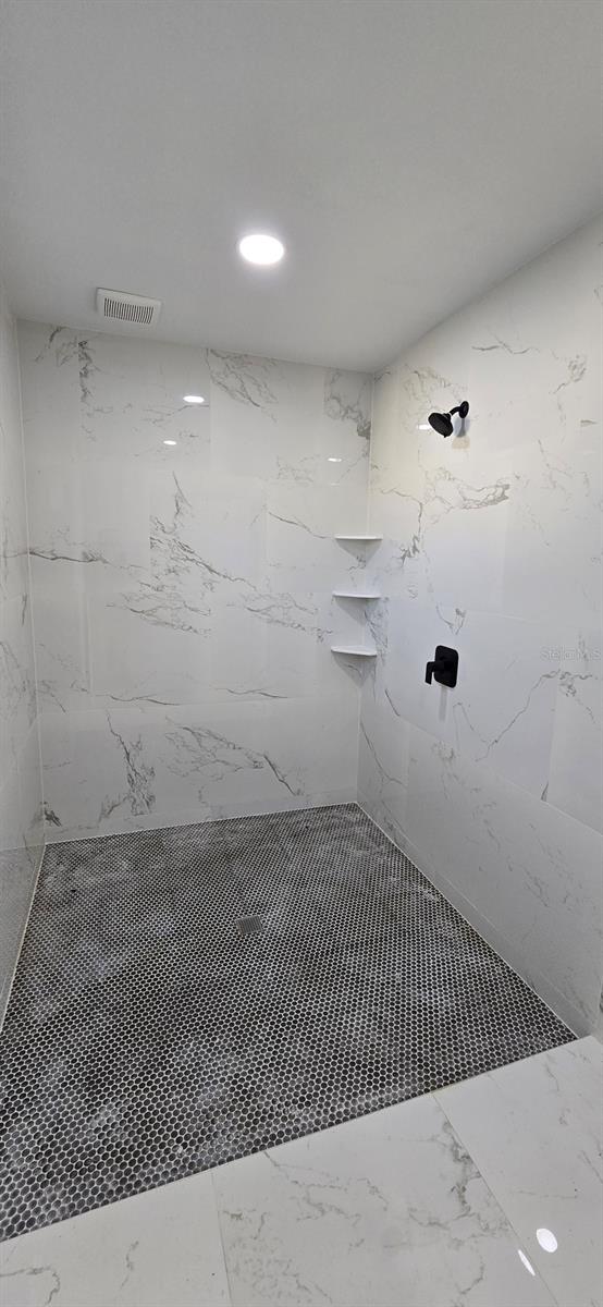 Image 14 of 15 For 2 Pine Terrace Way