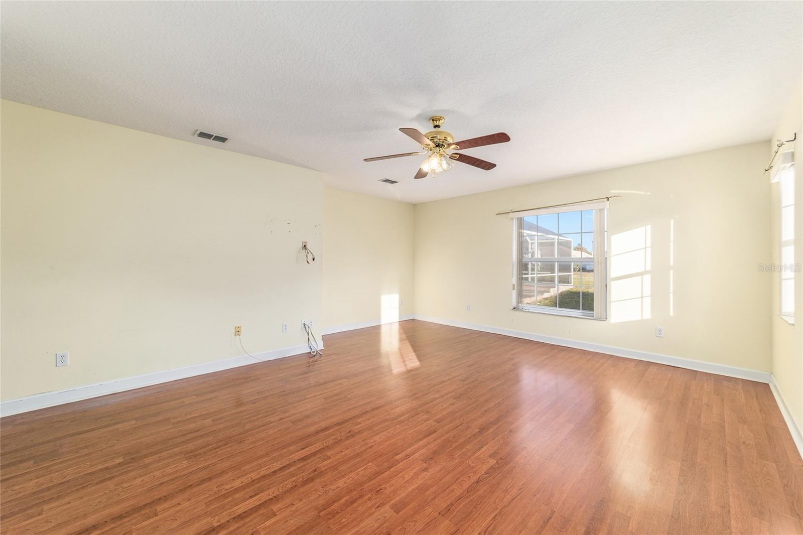 Image 22 of 56 For 9611 45th Avenue