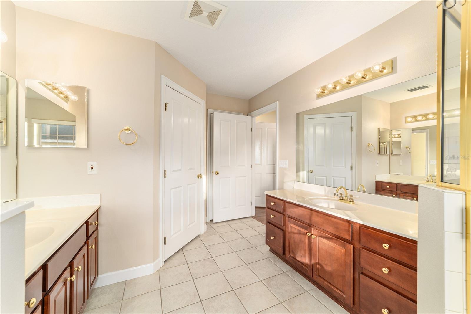 Image 28 of 56 For 9611 45th Avenue