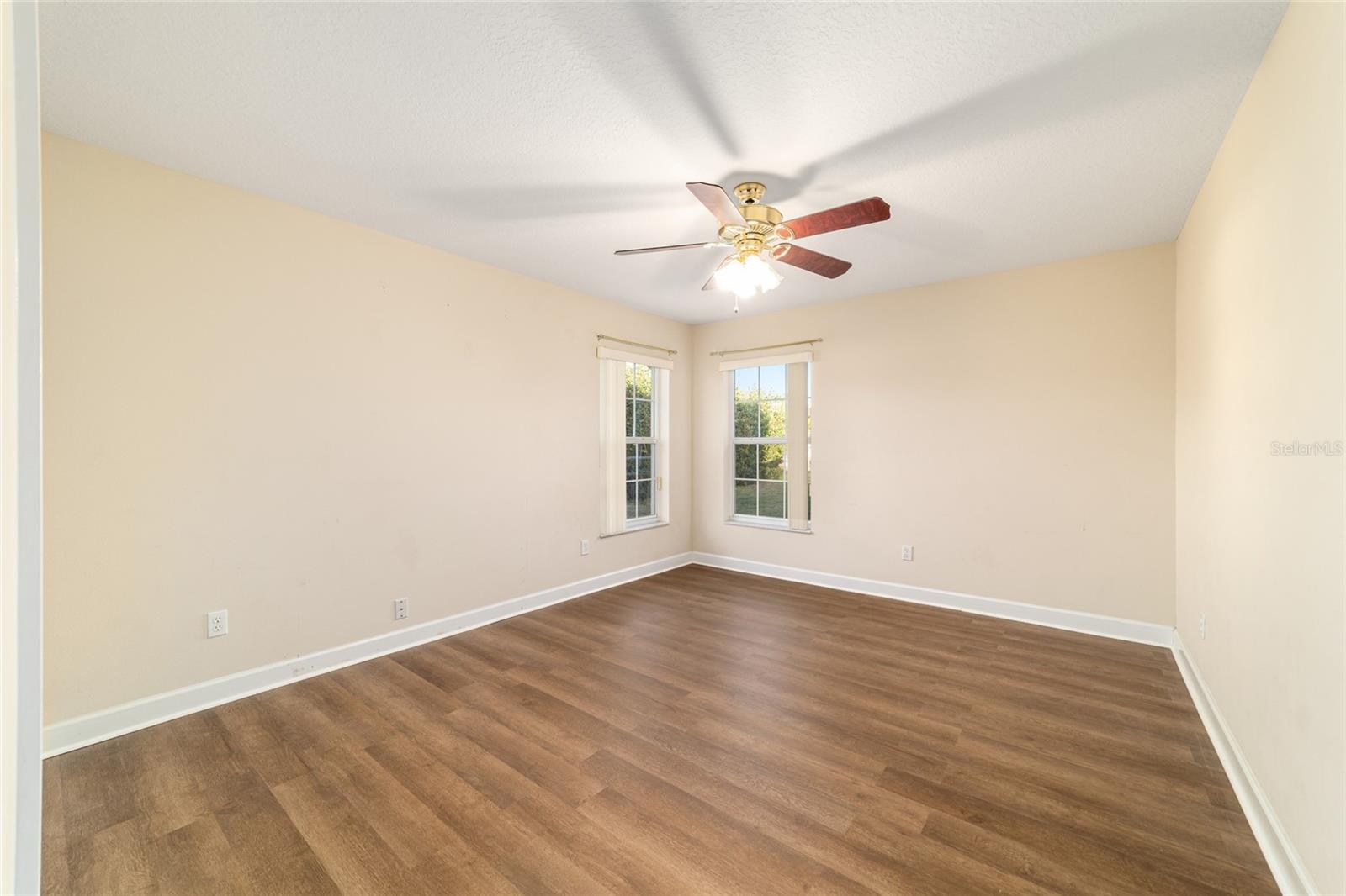 Image 35 of 56 For 9611 45th Avenue