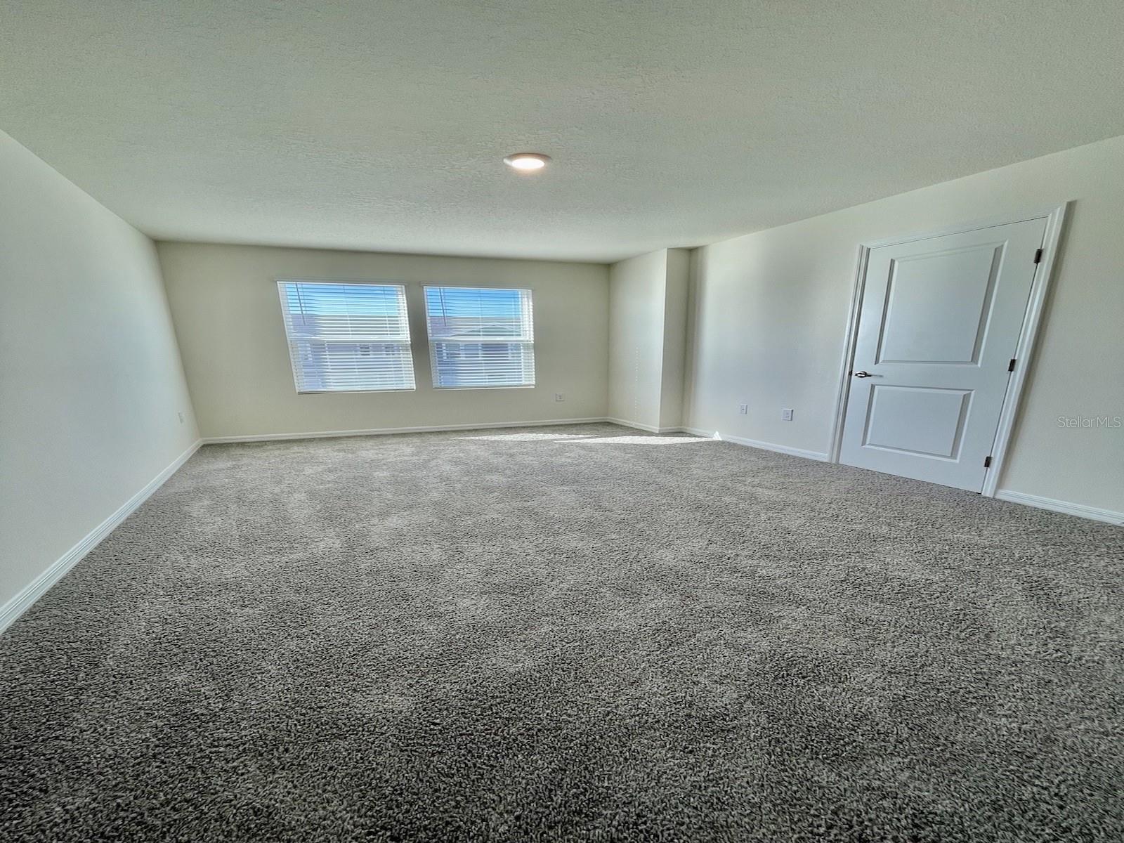 Image 15 of 33 For 6579 81st Loop