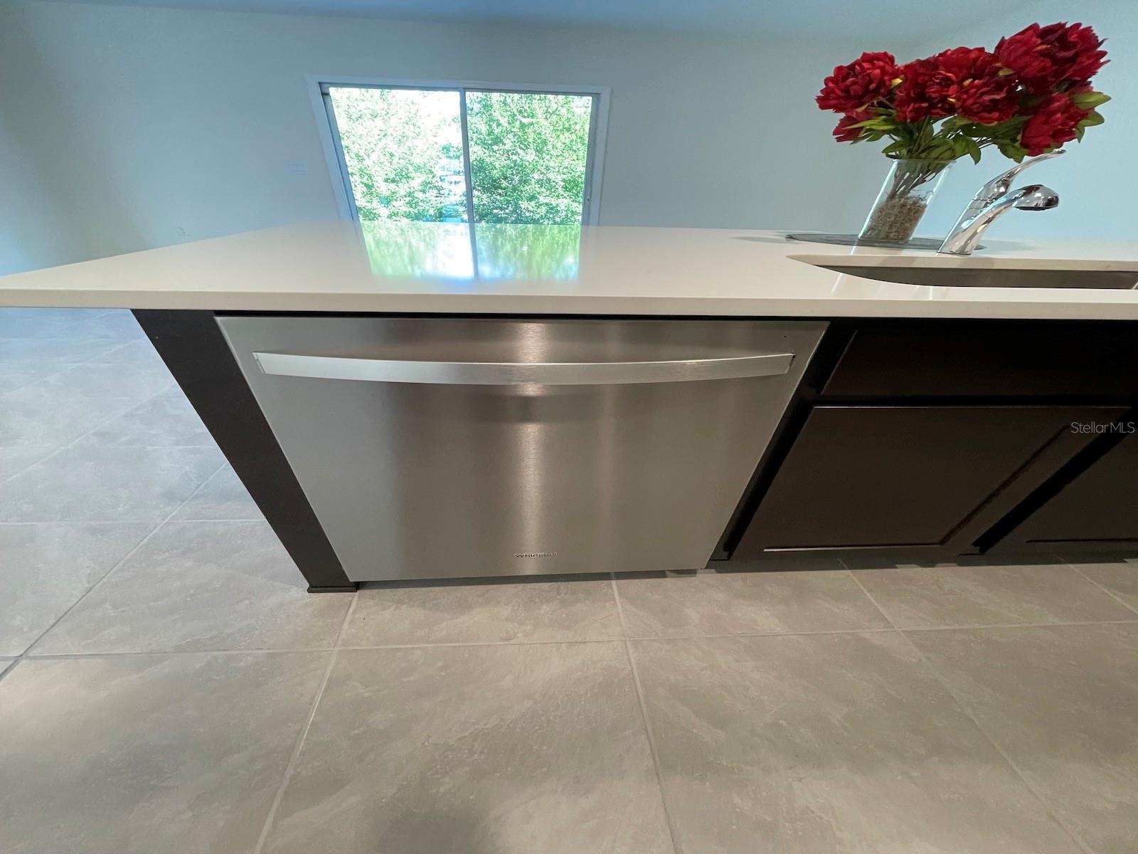 Image 22 of 33 For 6579 81st Loop