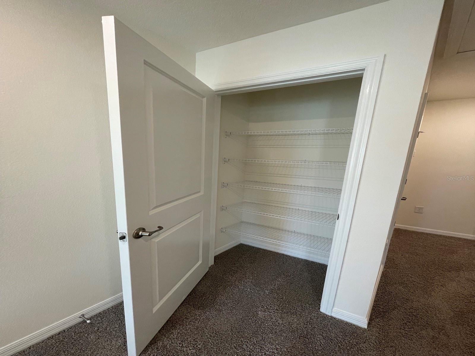 Image 23 of 33 For 6579 81st Loop