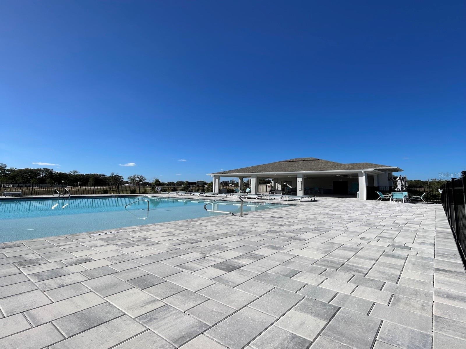 Image 27 of 33 For 6579 81st Loop