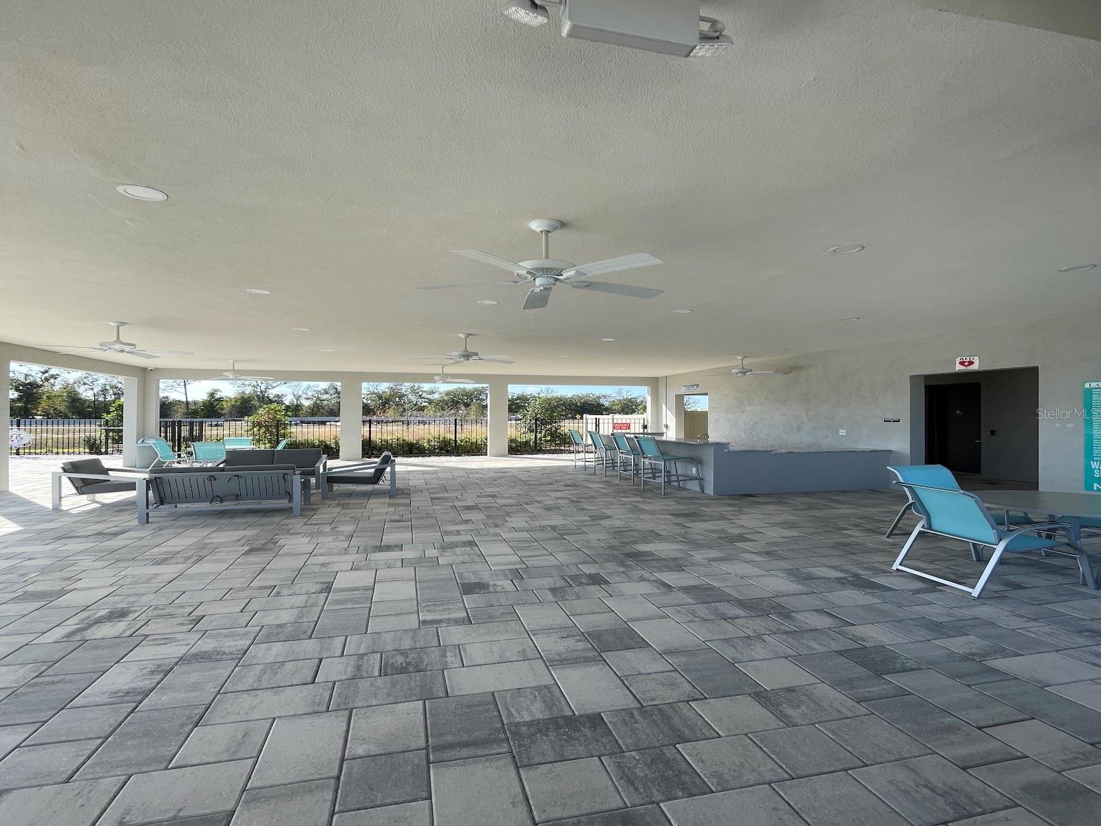 Image 29 of 33 For 6579 81st Loop