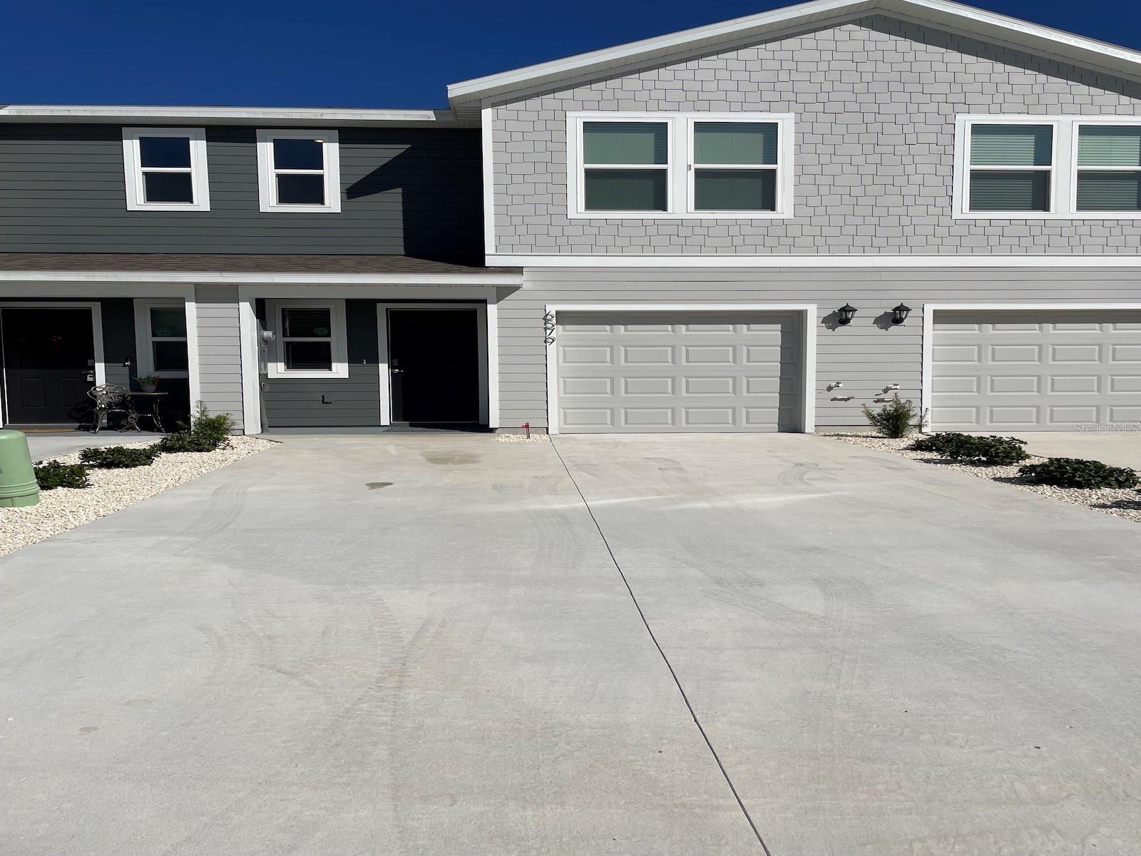 Image 31 of 33 For 6579 81st Loop