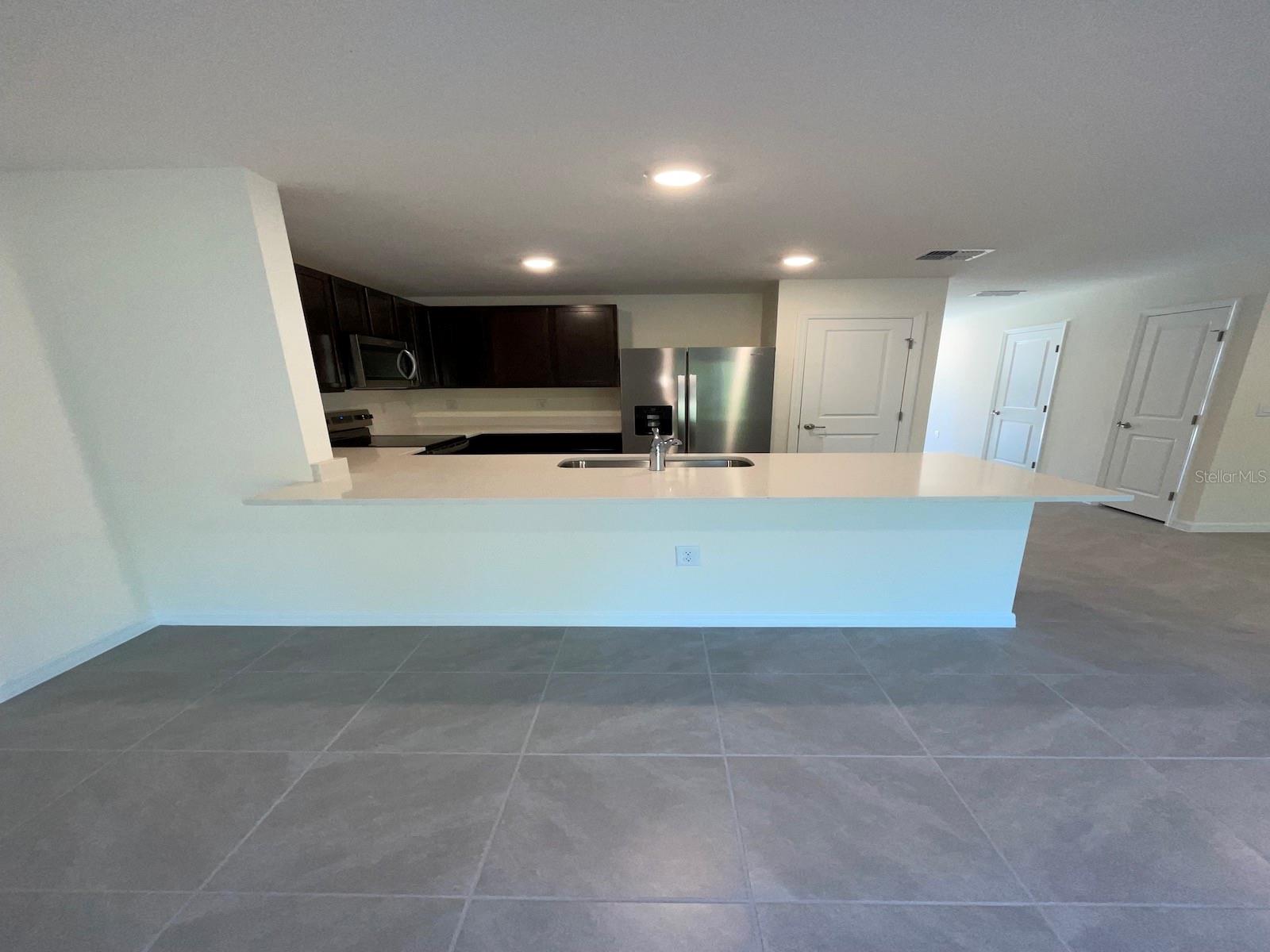 Image 7 of 33 For 6579 81st Loop