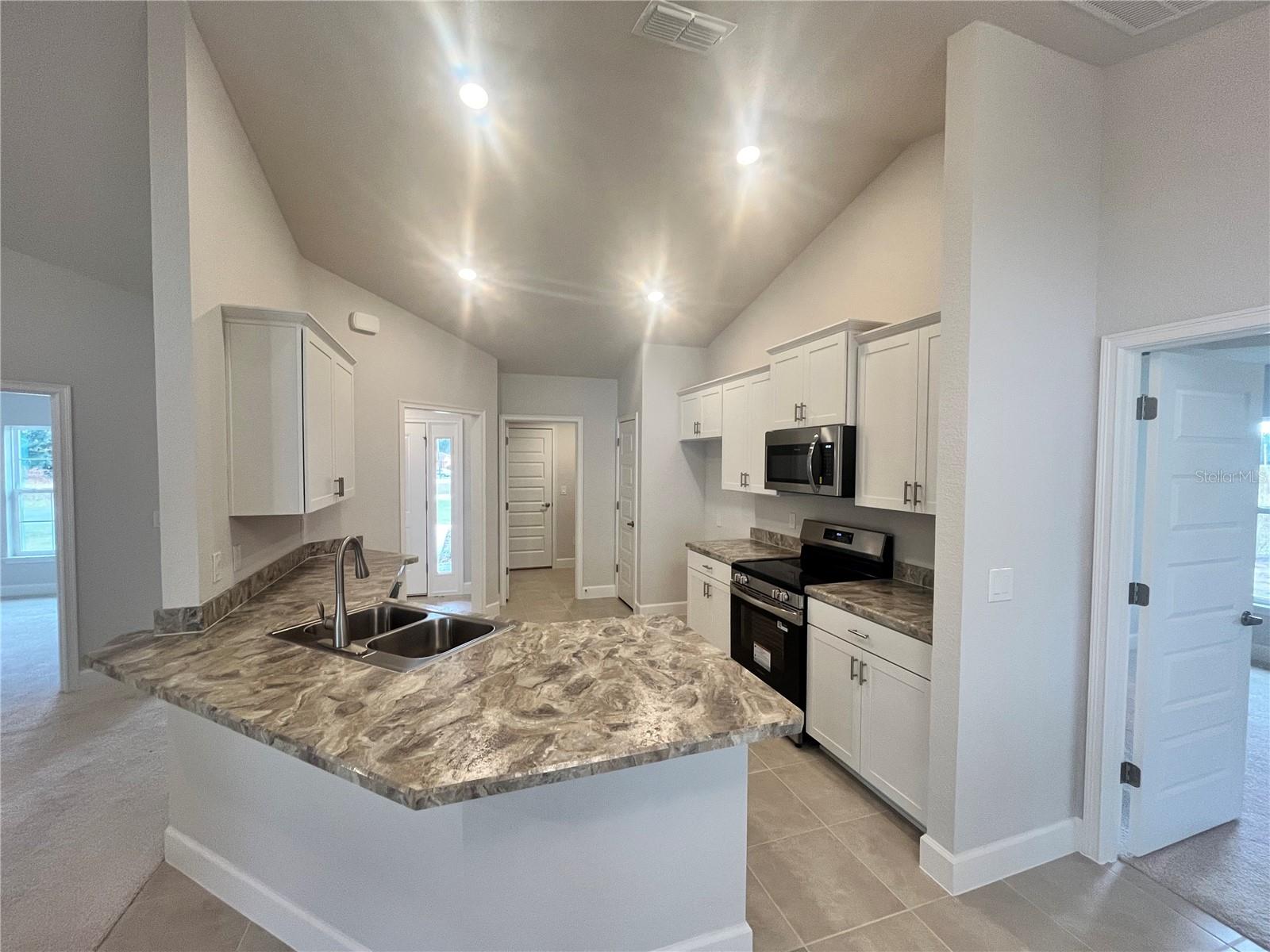 Image 8 of 19 For 16376 92nd Terrace