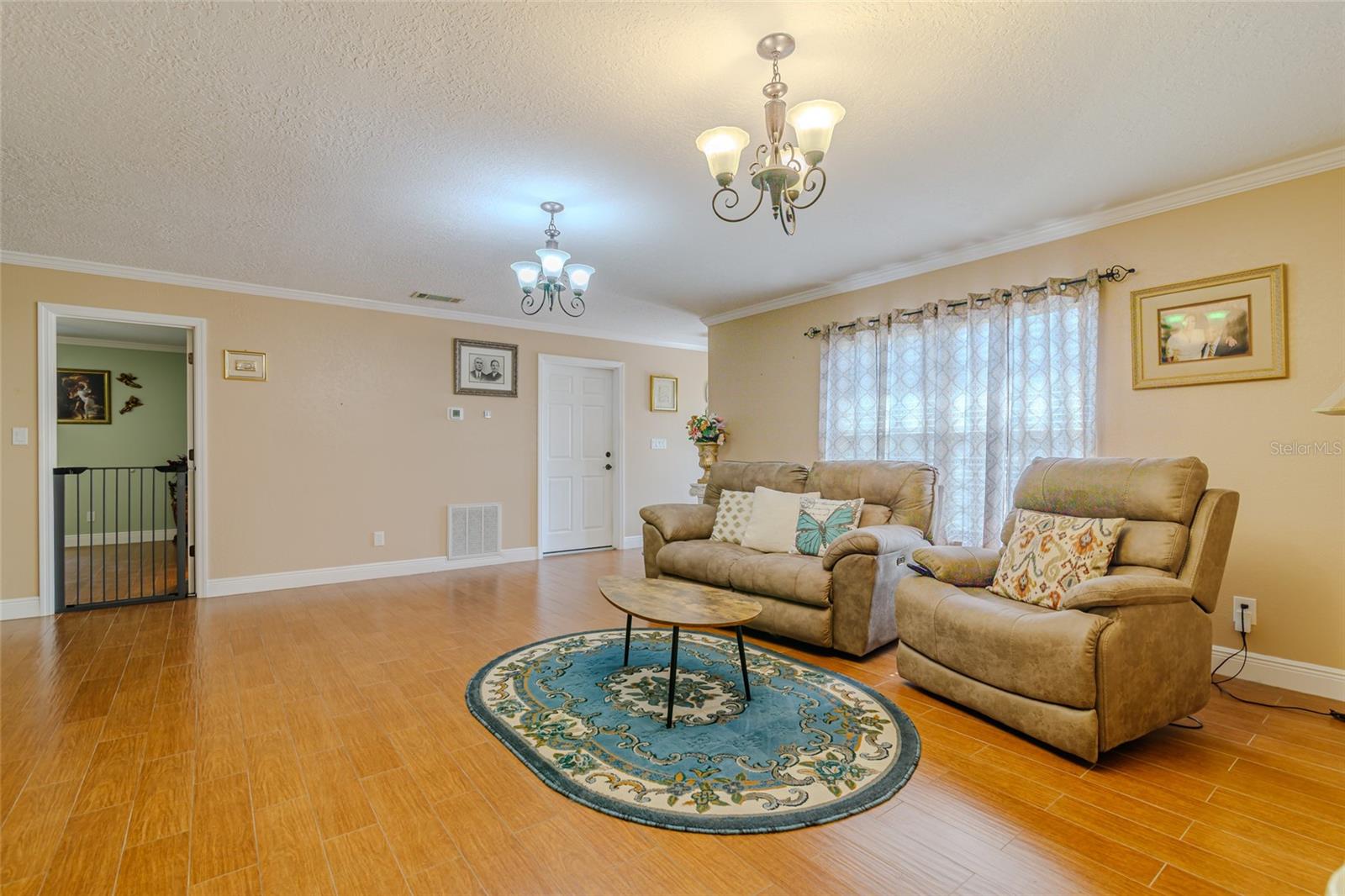 Image 28 of 54 For 13300 38th Avenue