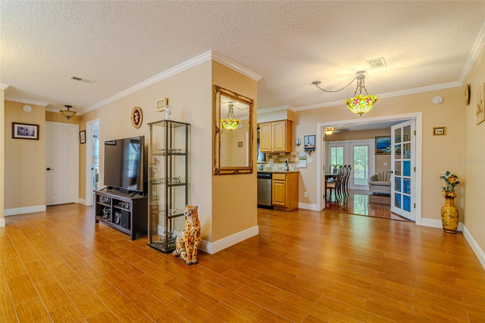 Image 29 of 54 For 13300 38th Avenue