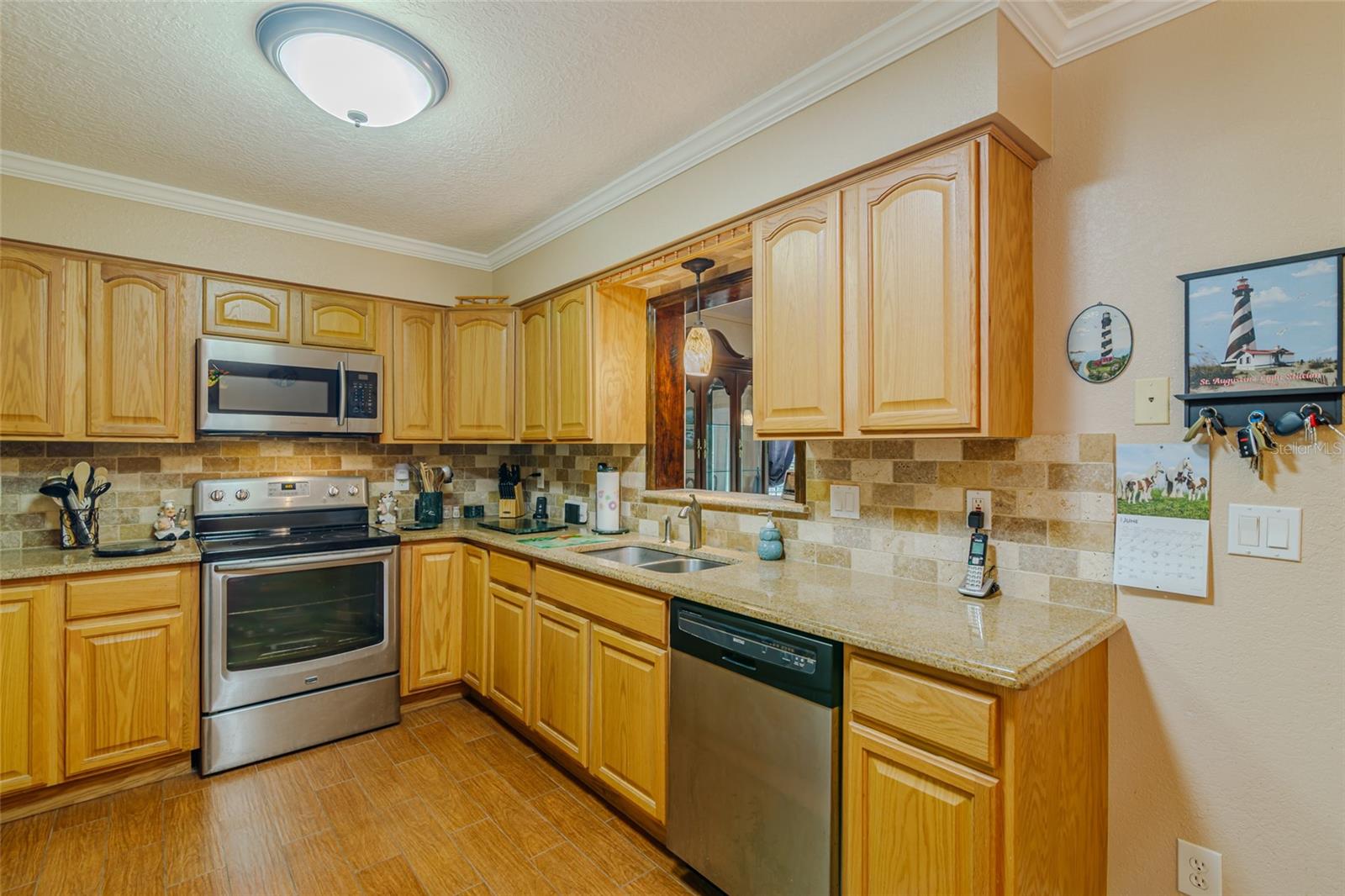 Image 33 of 54 For 13300 38th Avenue