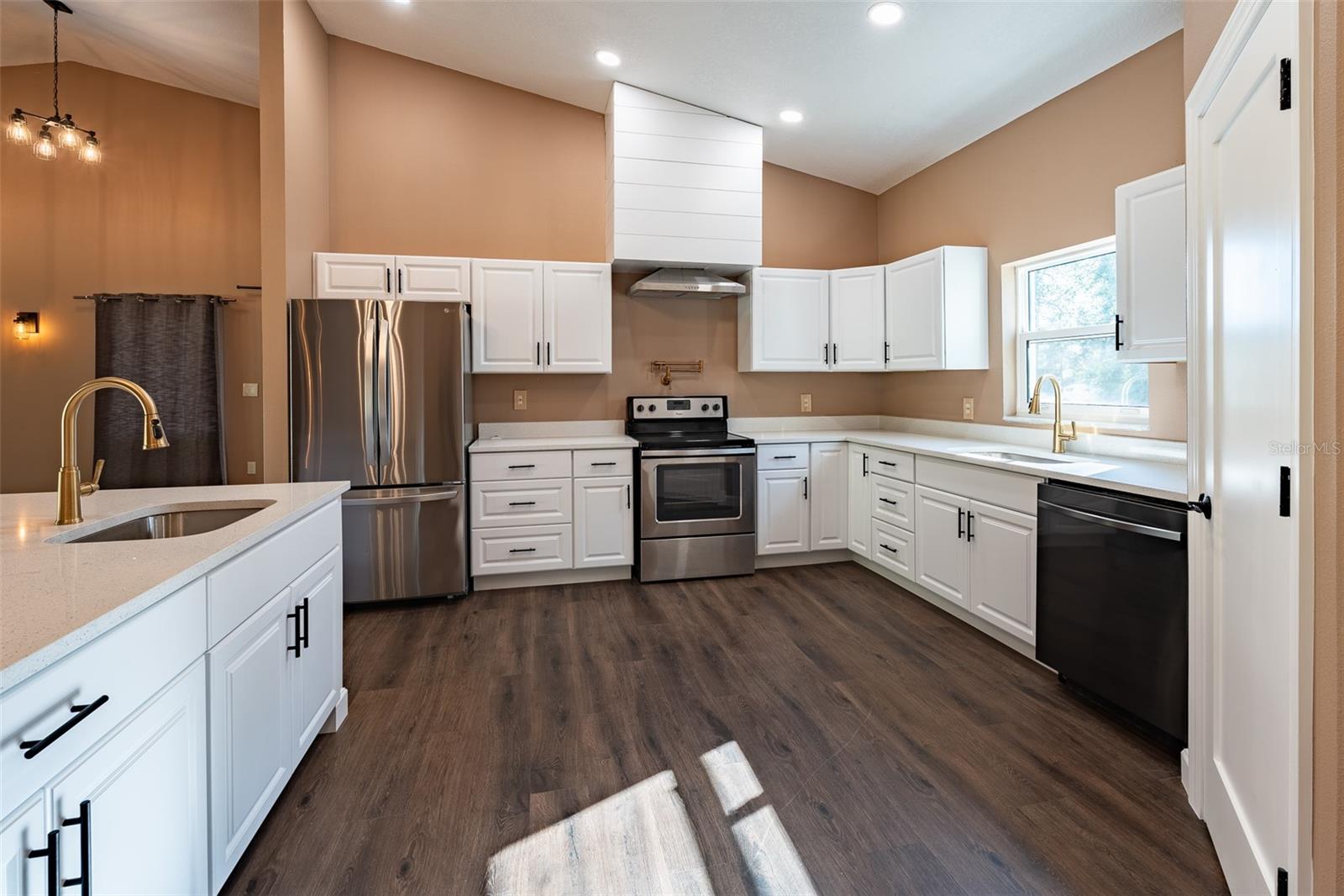 Image 11 of 75 For 6425 Cartwrite Road