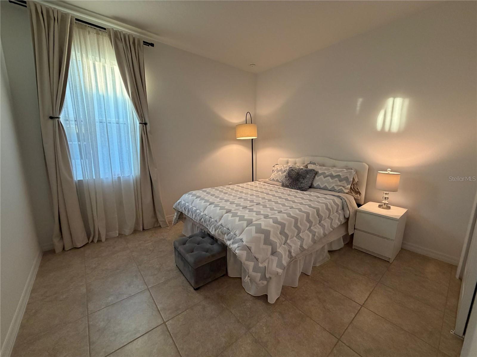 Image 29 of 40 For 5883 77th Court