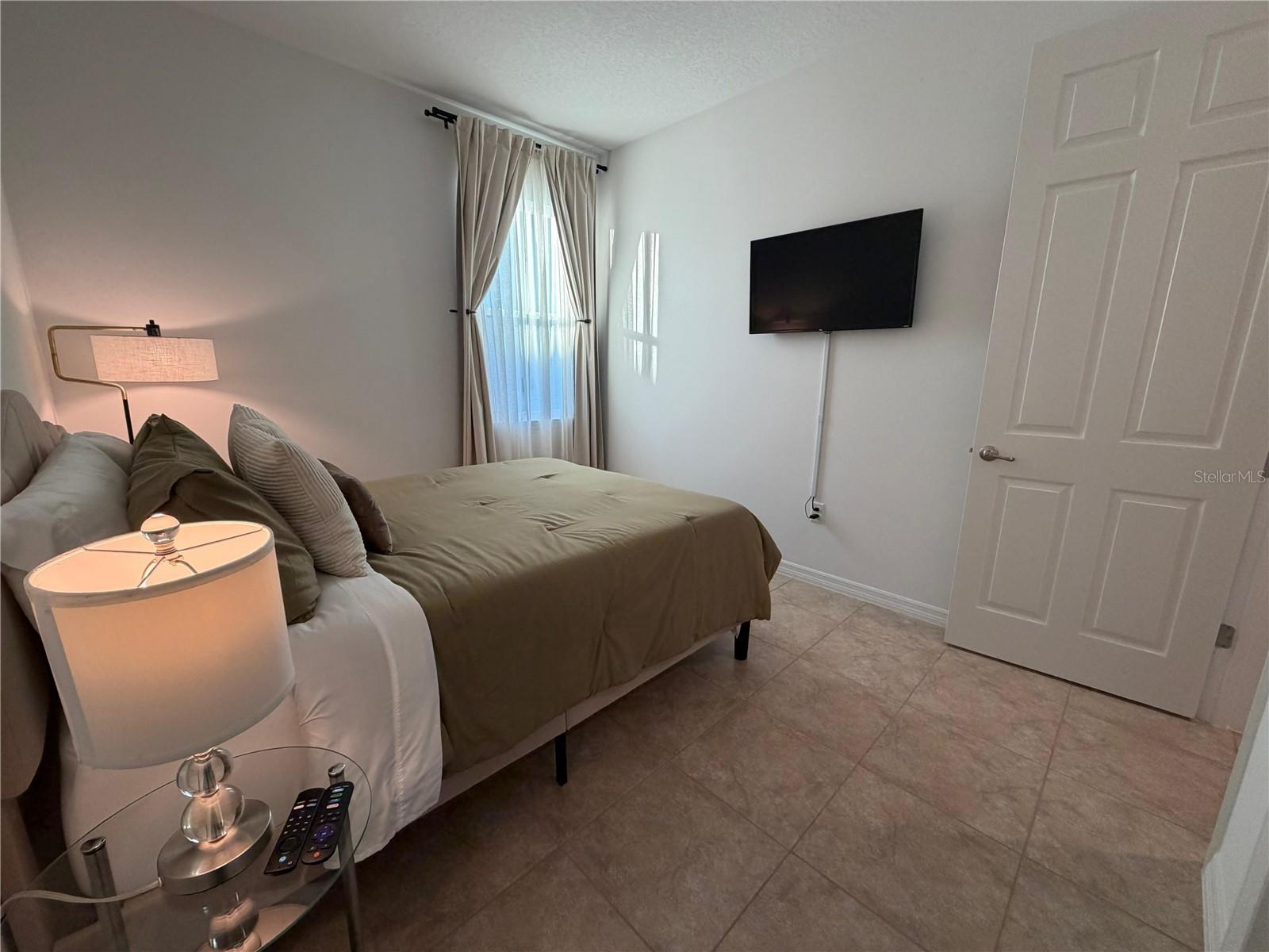 Image 30 of 40 For 5883 77th Court