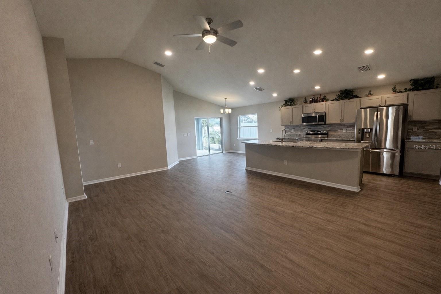 Image 4 of 19 For 4830 91st Place