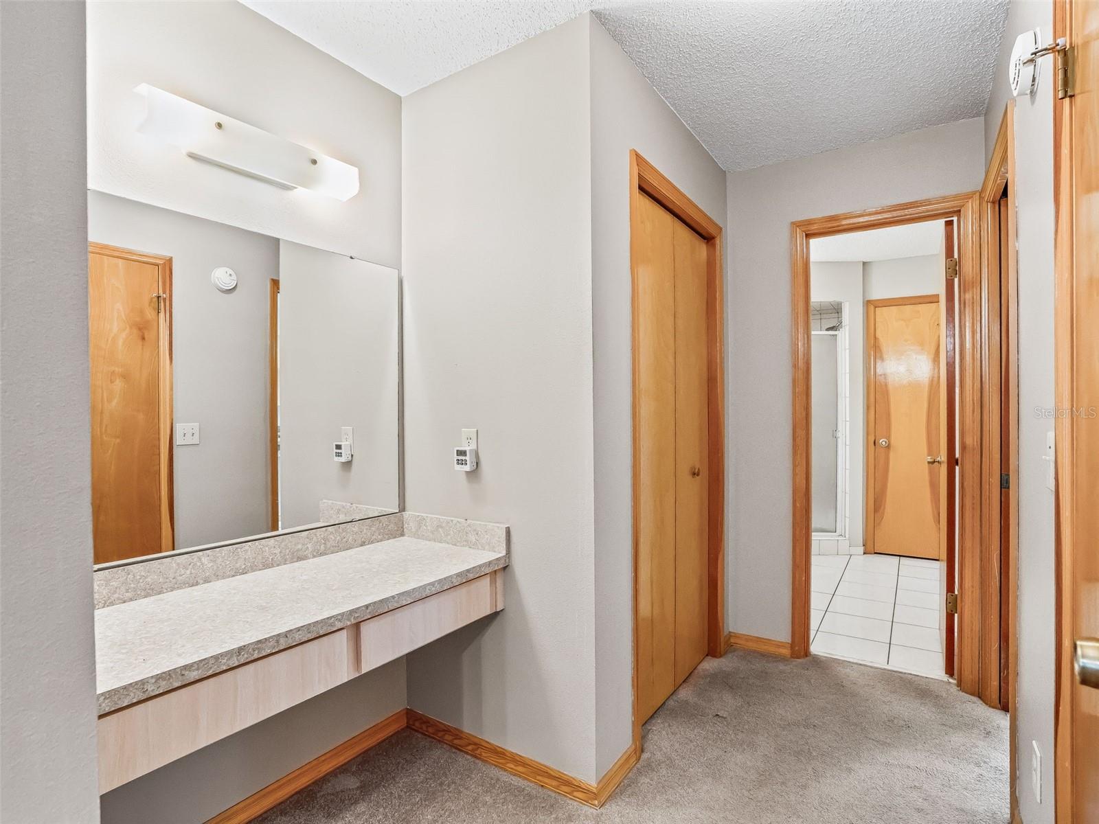 Image 16 of 35 For 15 Middleground Road