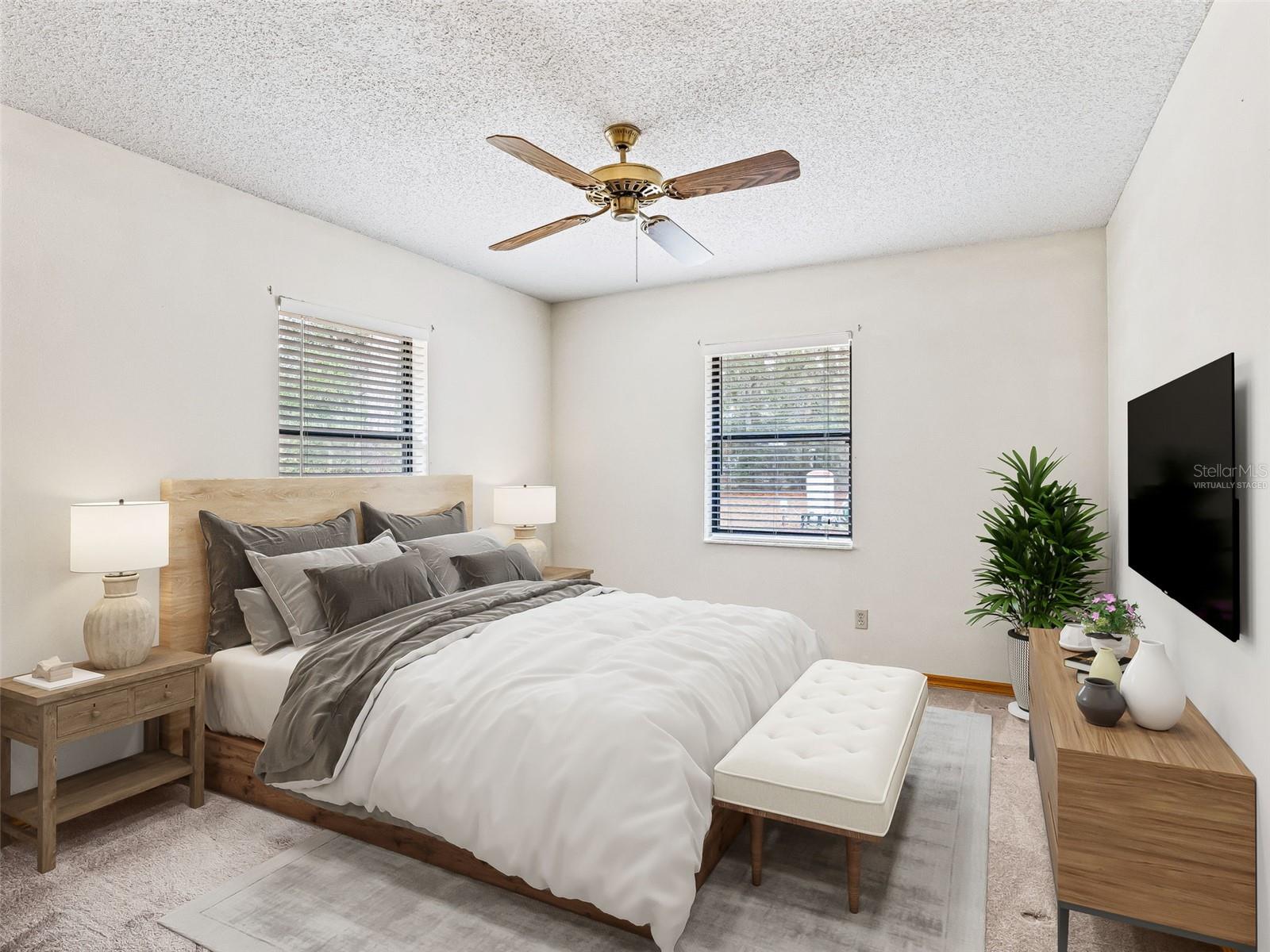 Image 18 of 35 For 15 Middleground Road