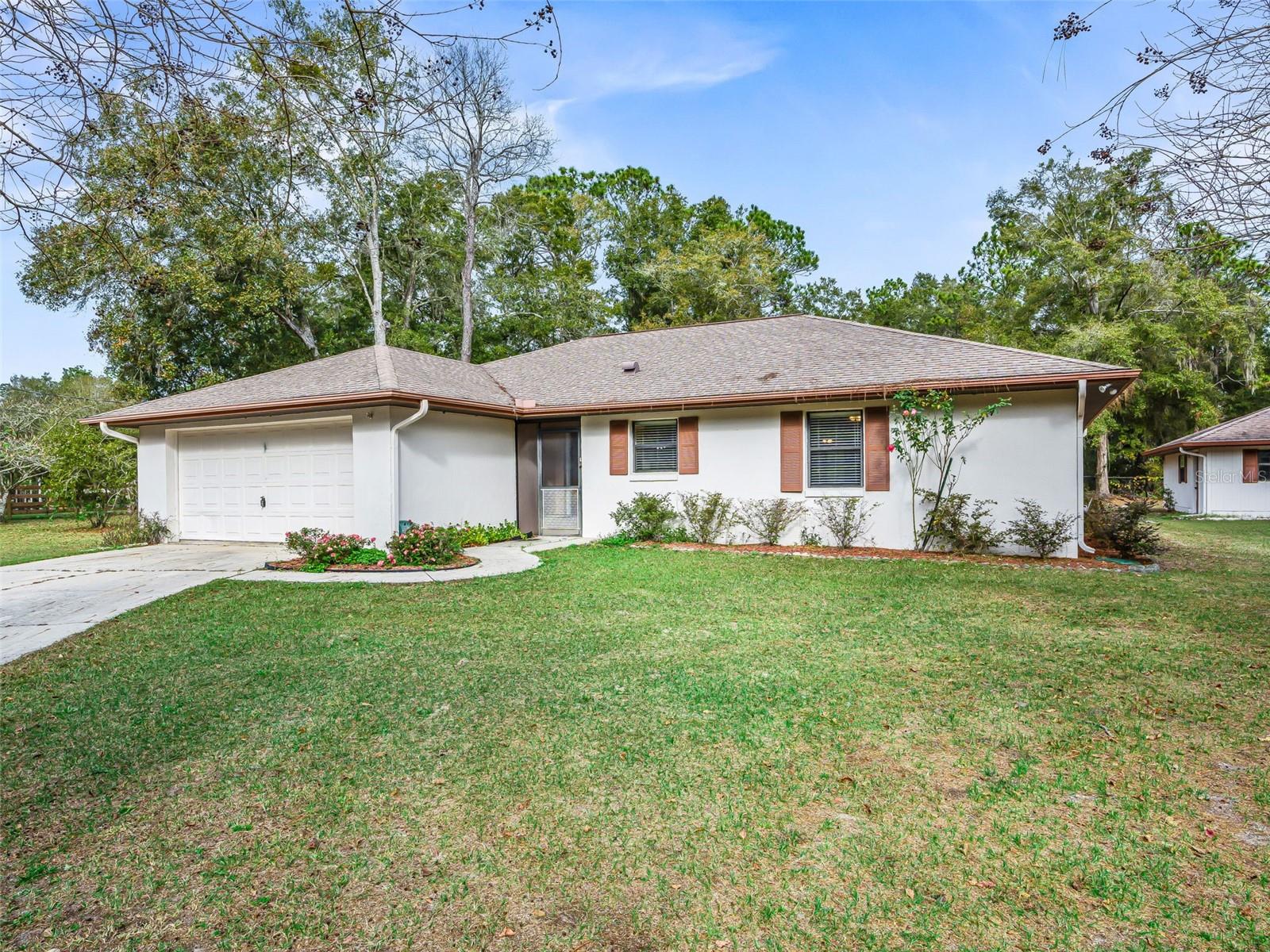 Image 4 of 35 For 15 Middleground Road