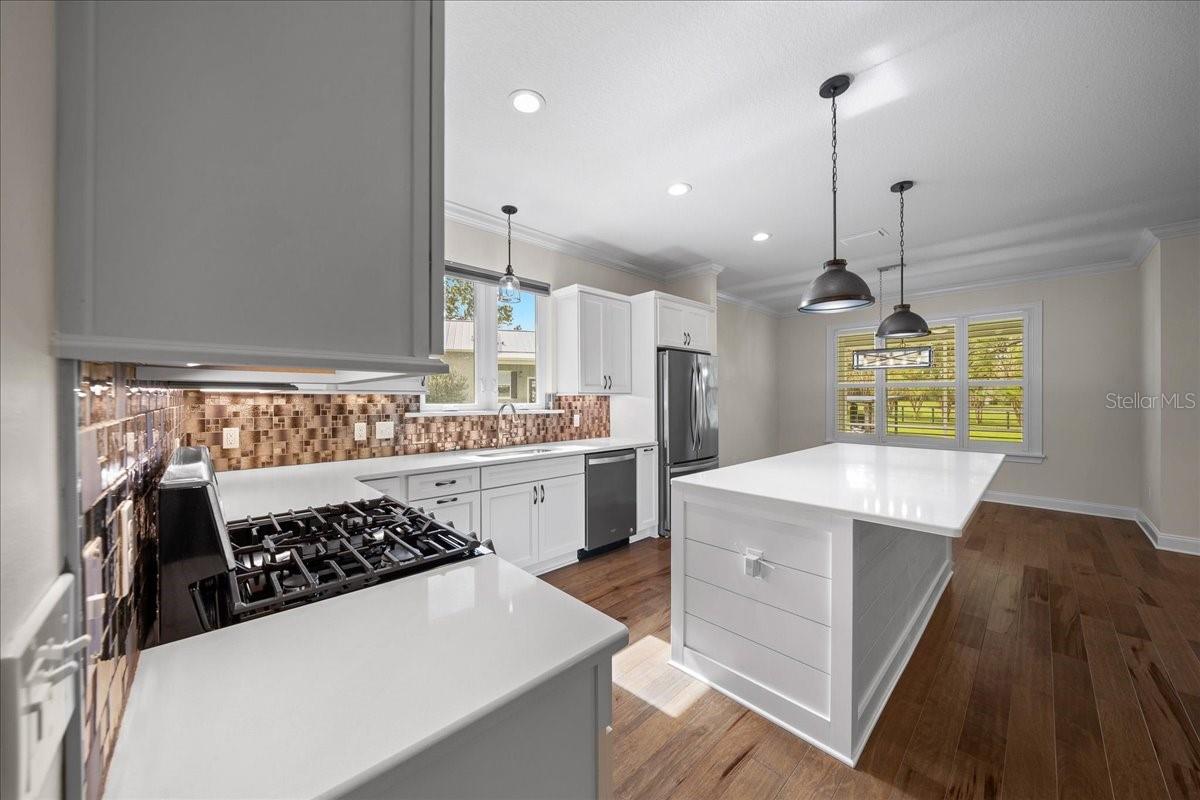 Image 33 of 80 For 10005 28th Place