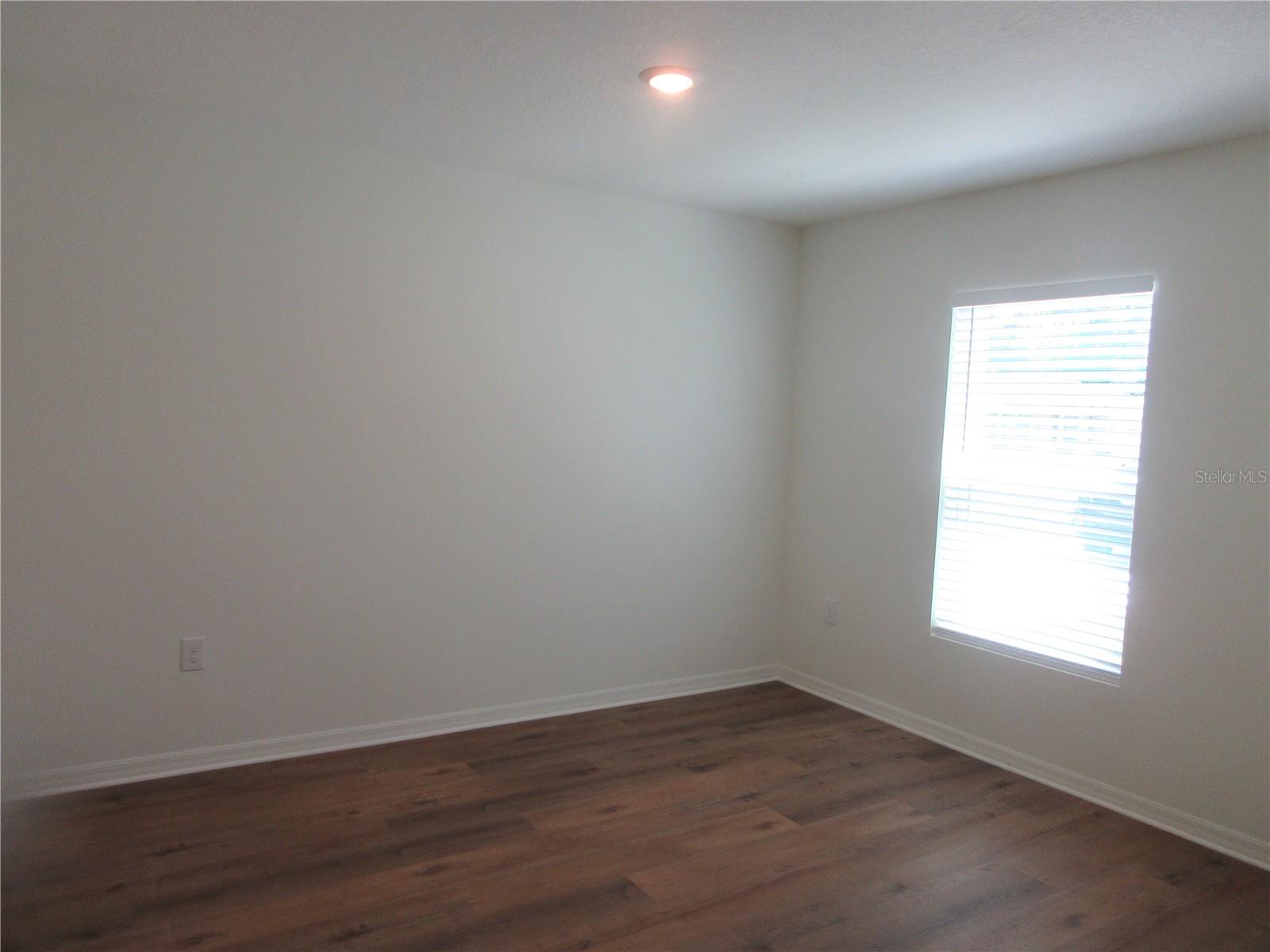 Image 4 of 14 For 13130 78th Circle