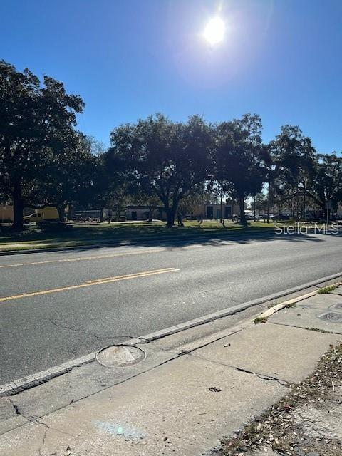 Image 8 of 12 For 702 Marion Ave