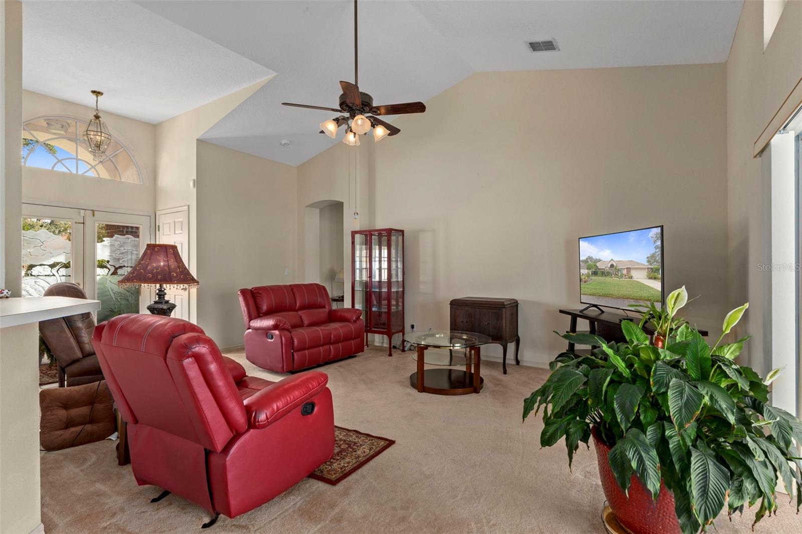 Image 8 of 37 For 5465 Chestnut Ridge Road